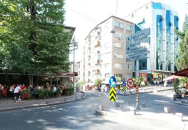 Duplex Modern City Gem With Terrace Istanbul