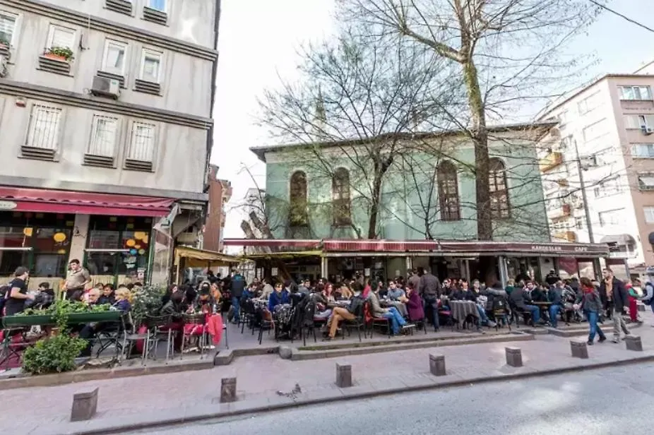 Duplex Modern City Gem With Terrace Istanbul Turkey