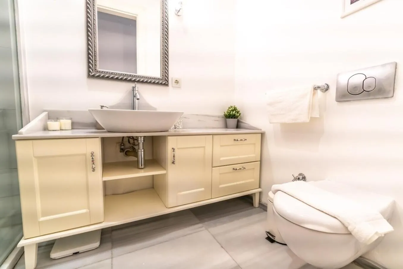 Duplex Modern City Gem With Terrace Istanbul 0*,  Turkey
