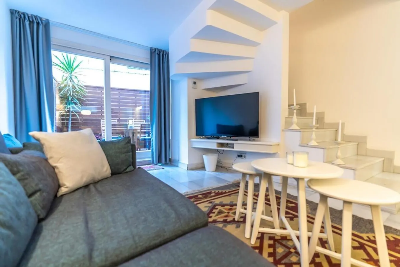 Duplex Modern City Gem With Terrace Istanbul Apartment